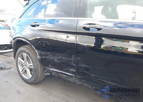 2021 Mercedes-Benz Glc 300 Suv z USA, uszkodzony, nr VIN W1N0G8DB9MV266284